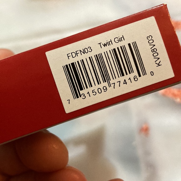 Kiss Medium Length Fake Nails 3-Box Bundle - Picture 4 of 11